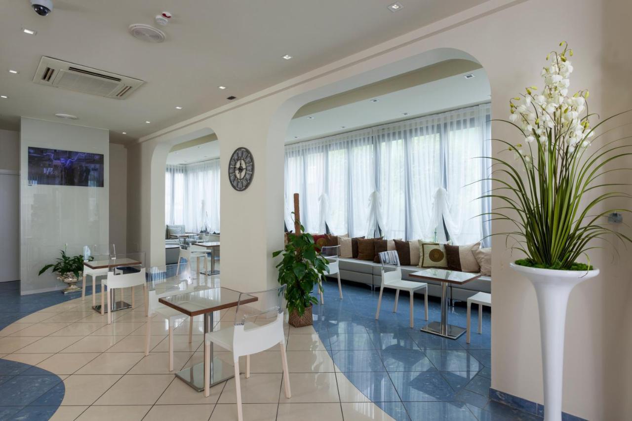 Hotel Aurora Mare ريميني المظهر الخارجي الصورة